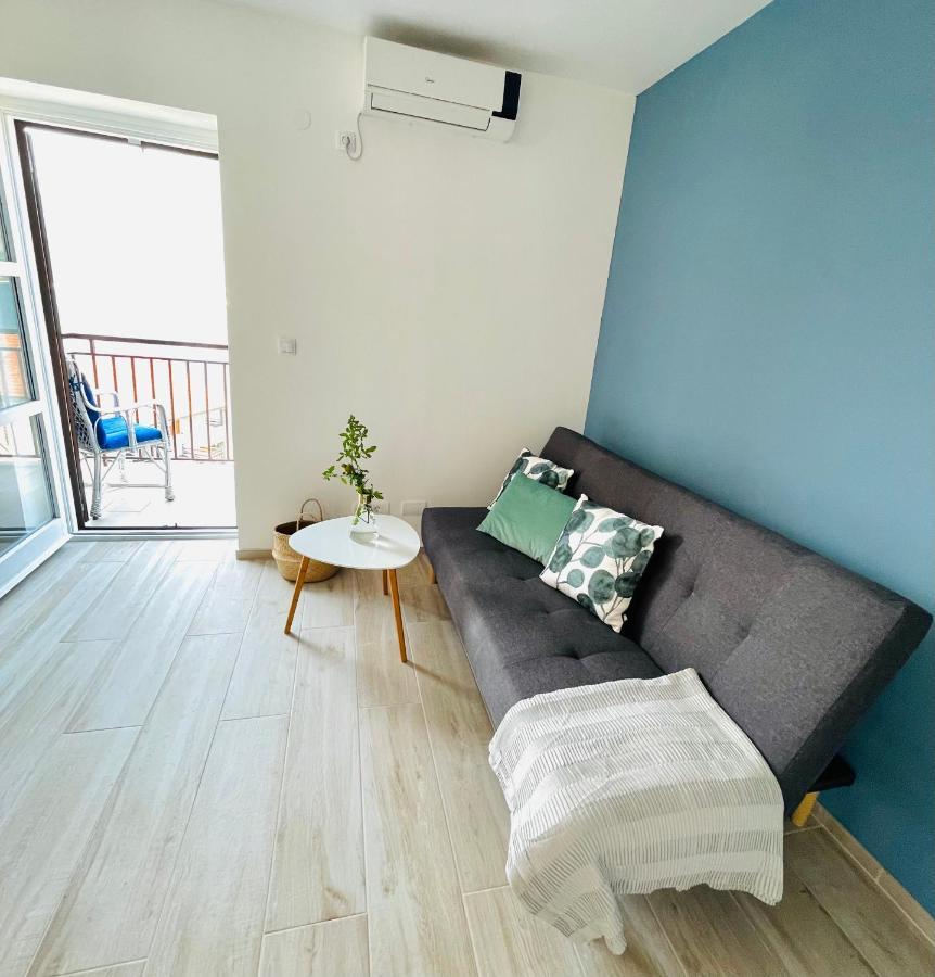 Chic Sea Front Apartment With Breathtaking Kotor Bay View Donji Stoliv Εξωτερικό φωτογραφία