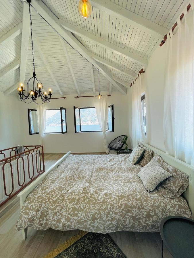 Chic Sea Front Apartment With Breathtaking Kotor Bay View Donji Stoliv Εξωτερικό φωτογραφία