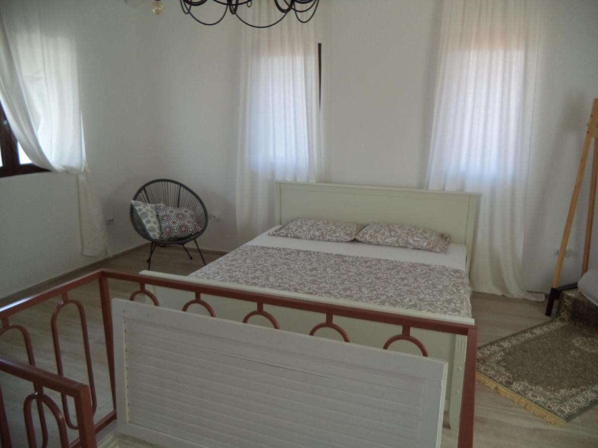 Chic Sea Front Apartment With Breathtaking Kotor Bay View Donji Stoliv Εξωτερικό φωτογραφία